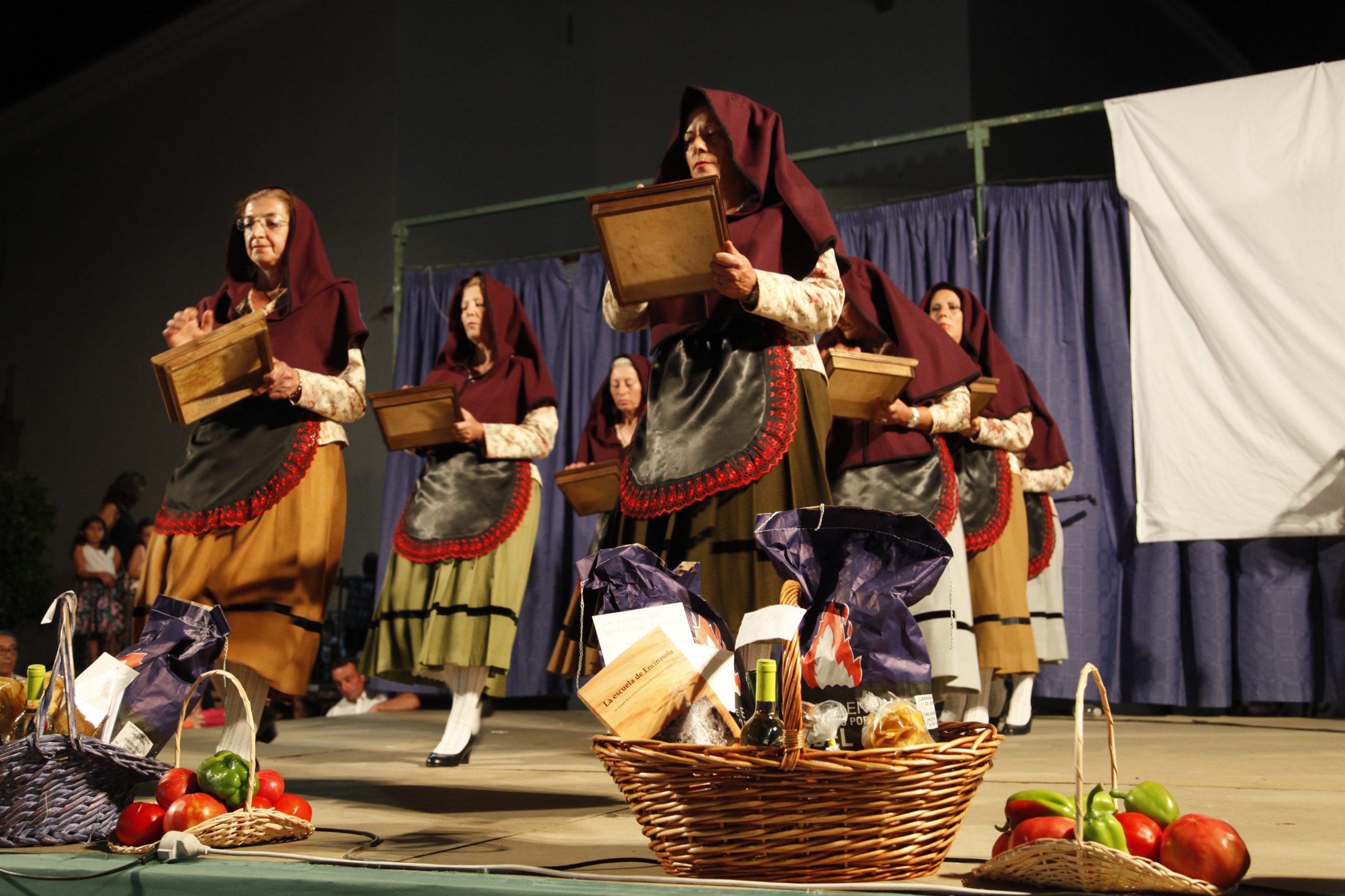 01 Participación de la danza del Pandero en Certamen de Música Tradicional de Encinasola, Huelva